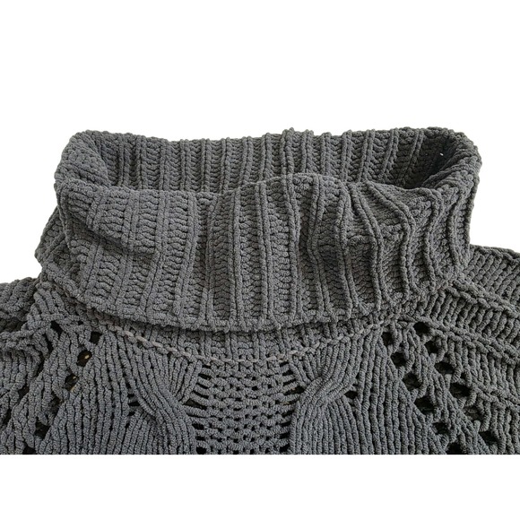 Marla Wynne Women's M Charcoal Chunky Cable Knit Grandmacore Sweater - Picture 4 of 12